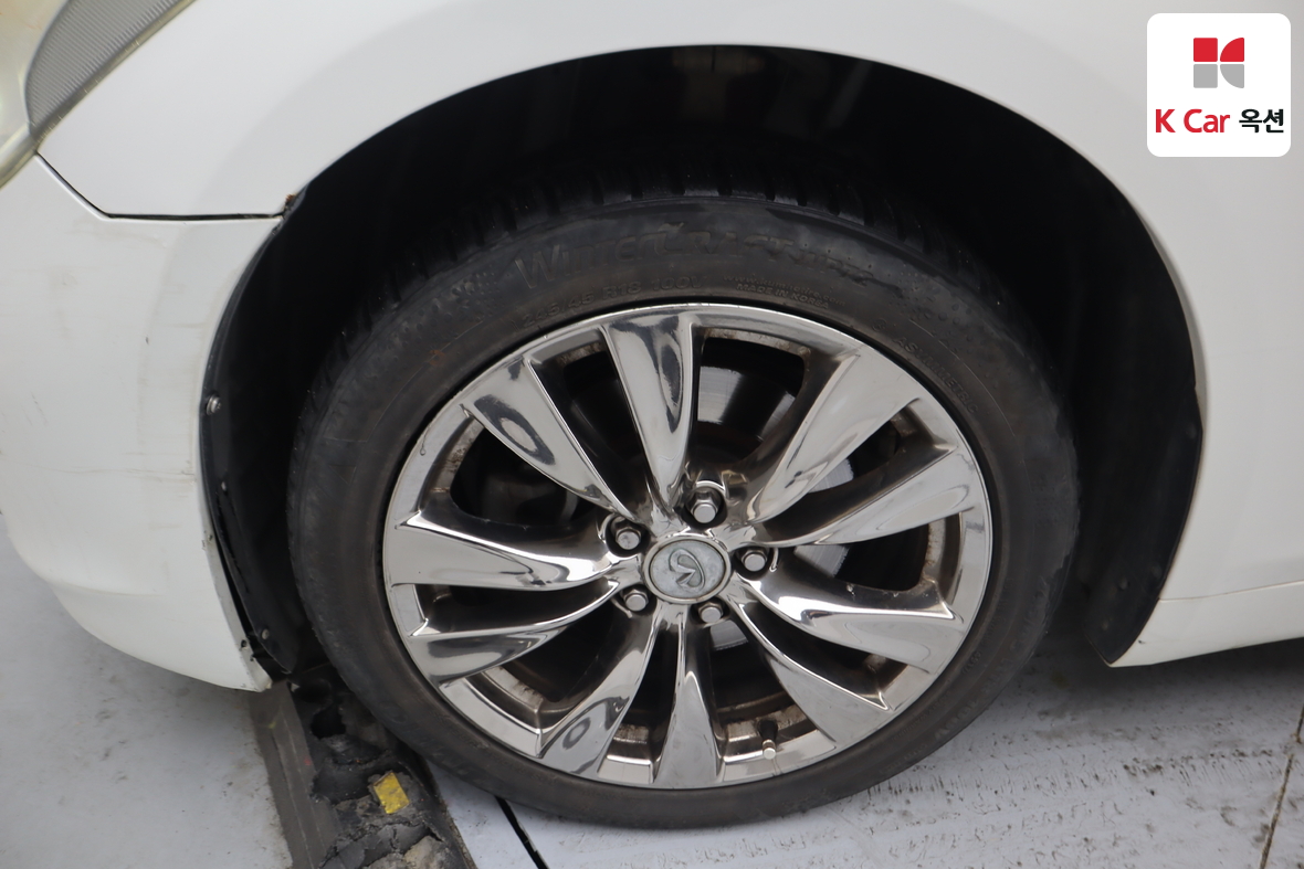 Infiniti M37 2011 - Image 52