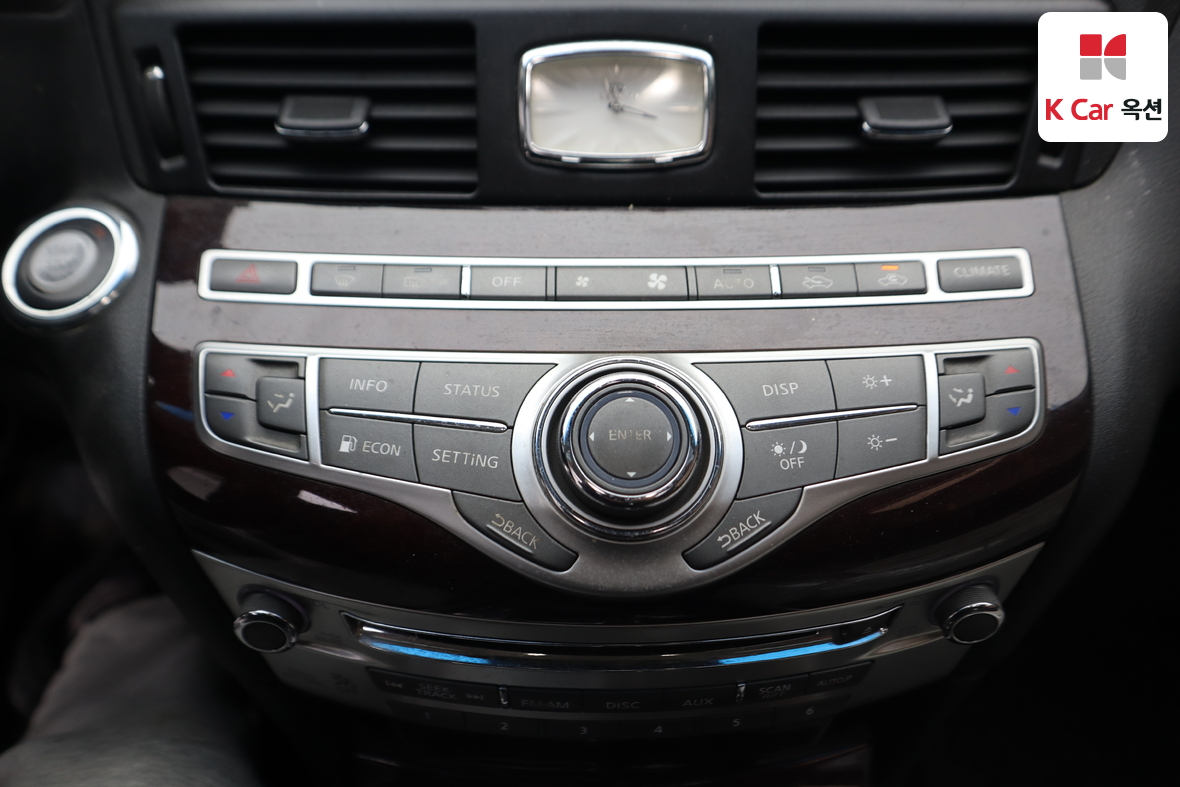 Infiniti M37 2011 - Image 16