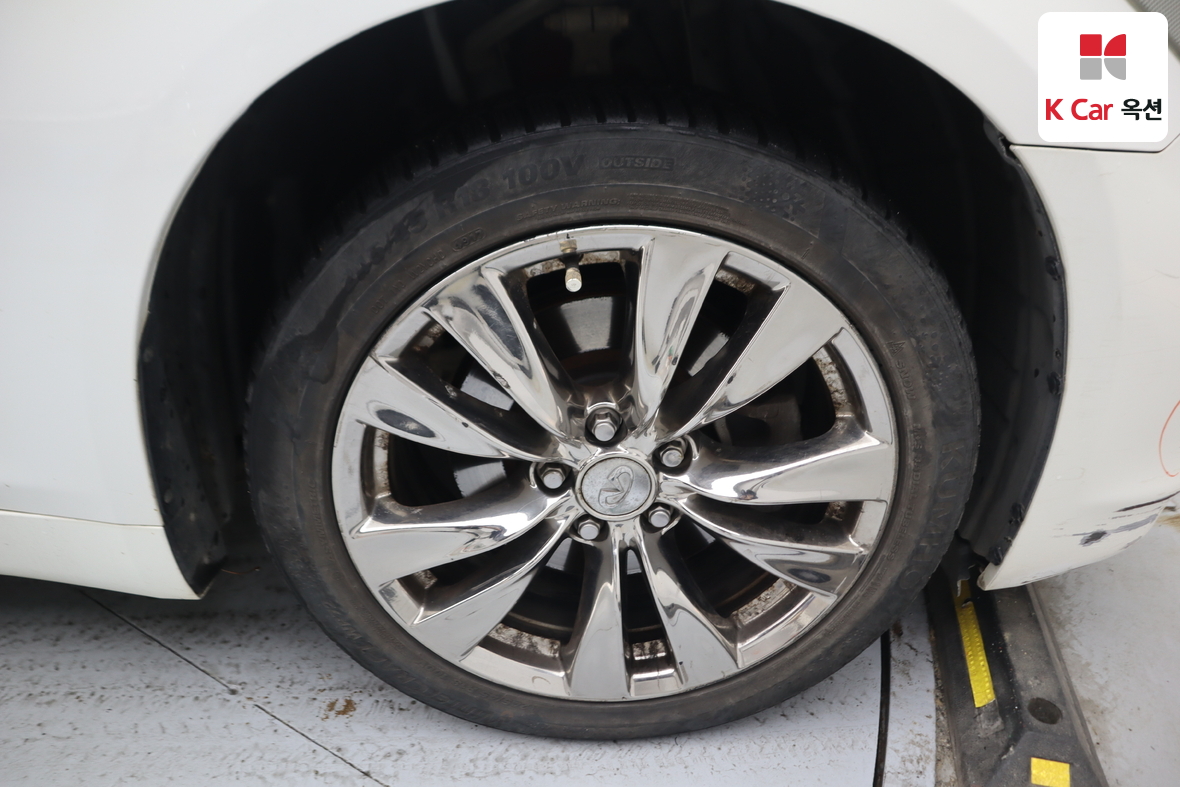 Infiniti M37 2011 - Image 49