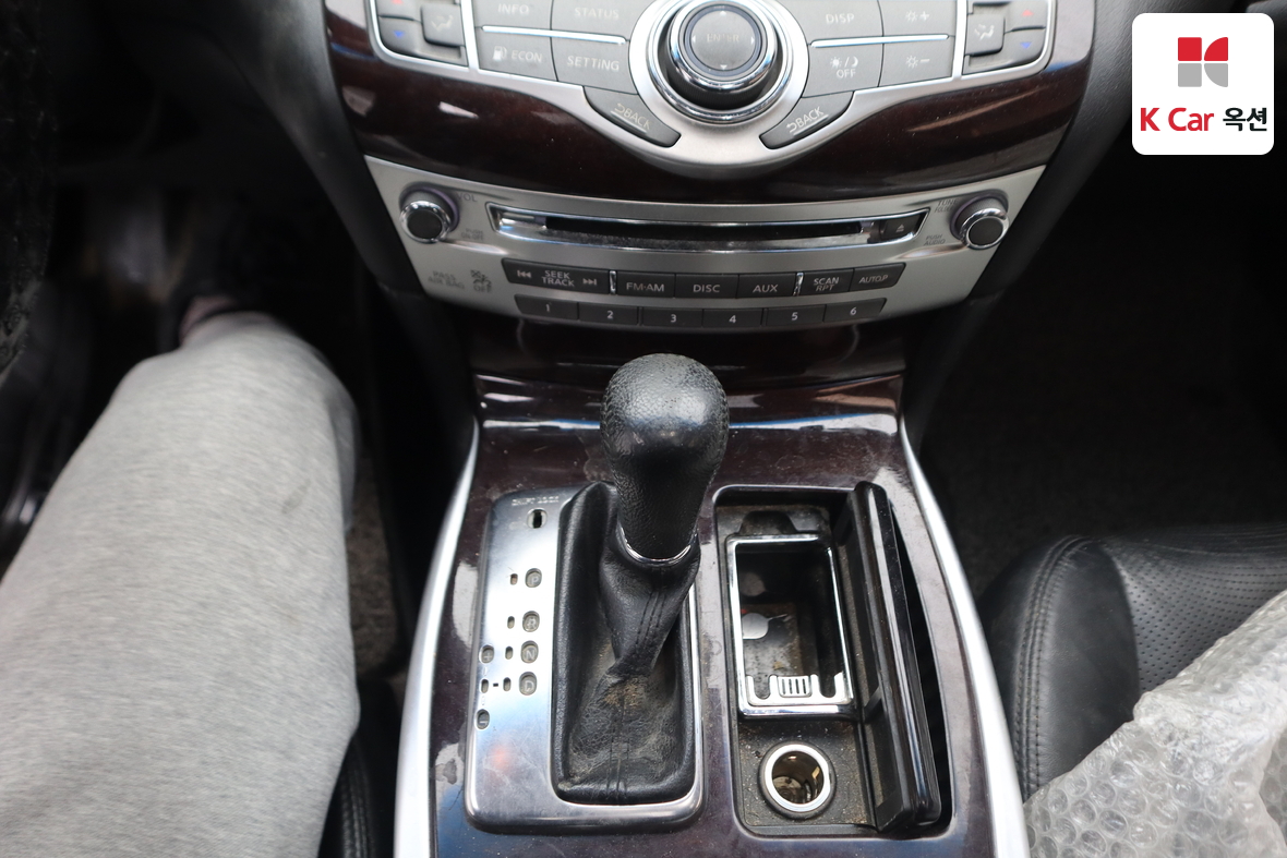Infiniti M37 2011 - Image 18