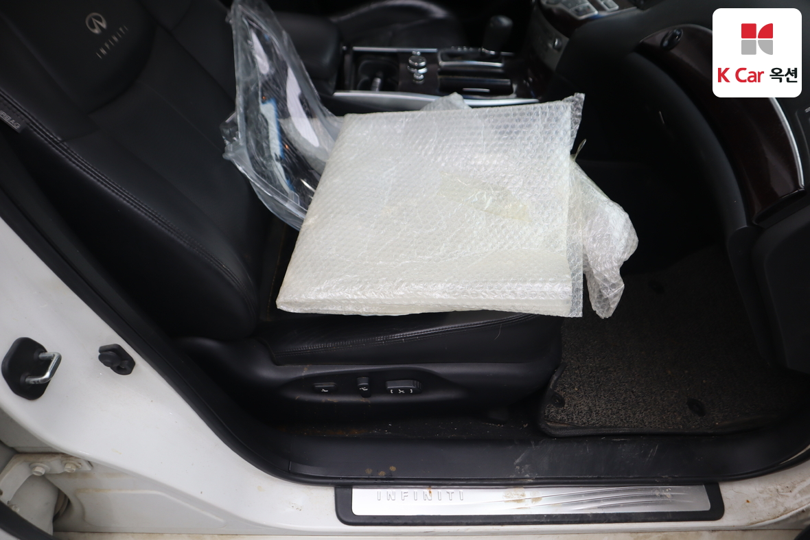 Infiniti M37 2011 - Image 33