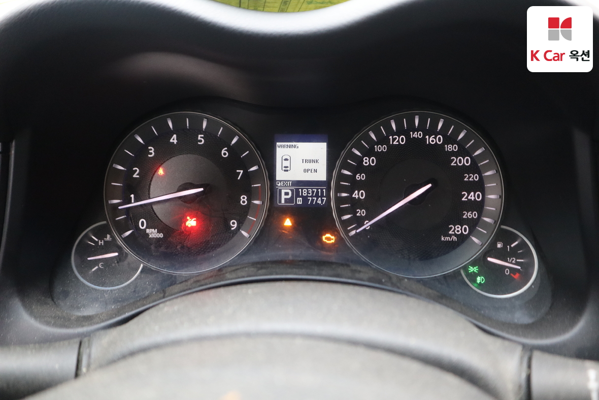 Infiniti M37 2011 - Image 5