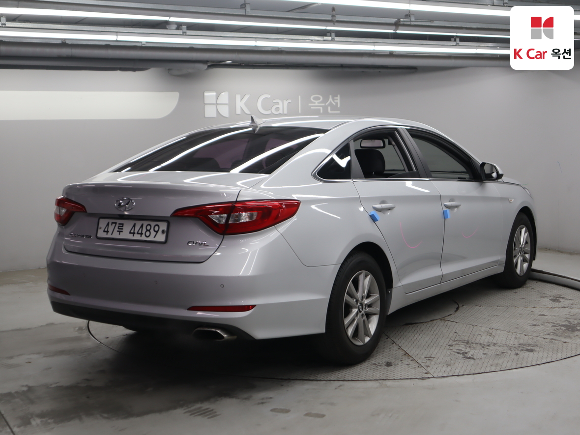 Hyundai Sonata 2015 - Image 2