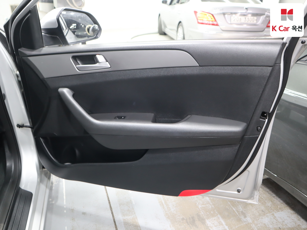 Hyundai Sonata 2015 - Image 27