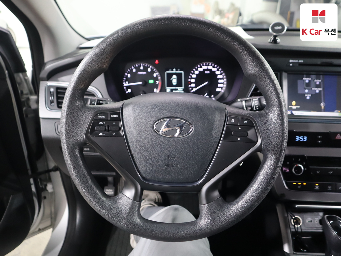 Hyundai Sonata 2015 - Image 10