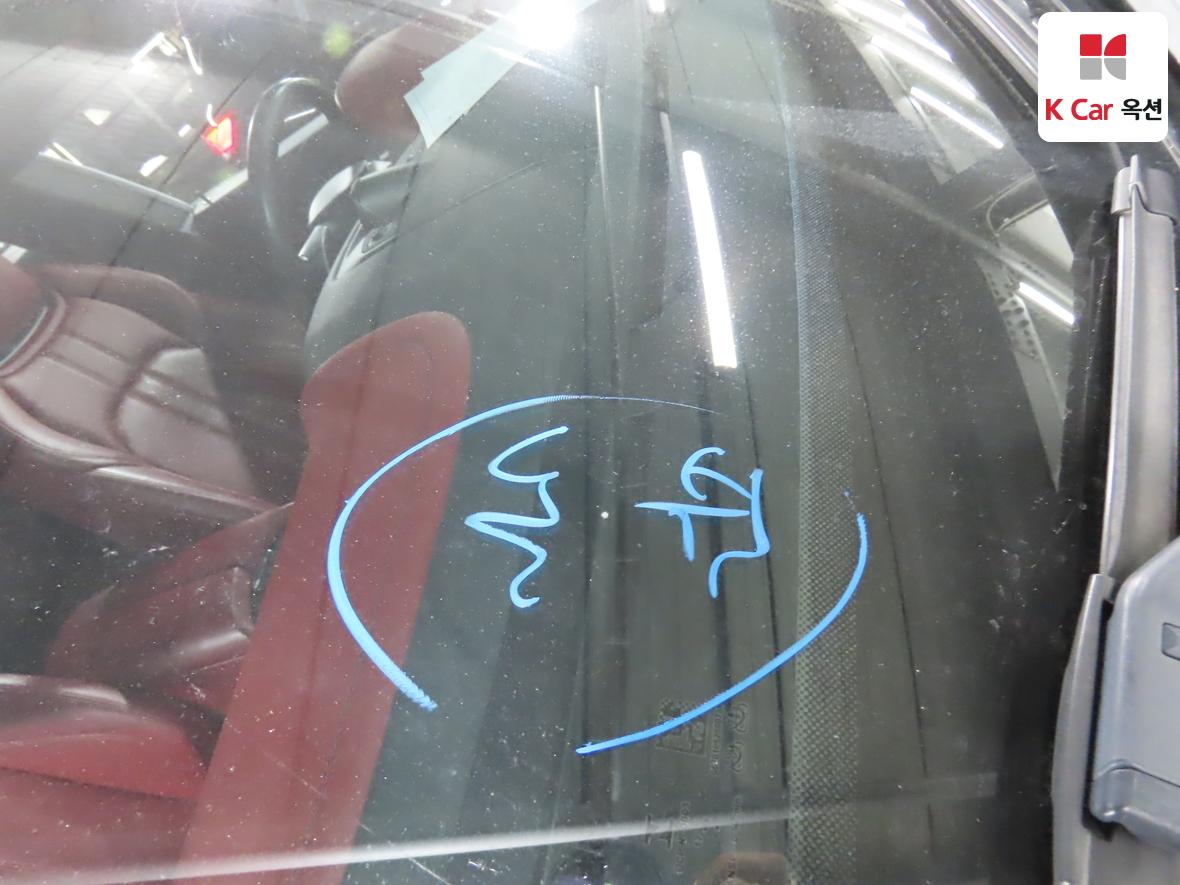 Maserati Maserati 2018 - Image 36