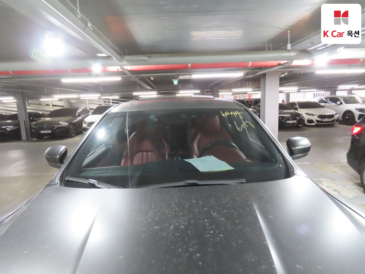 Maserati Maserati 2018 - Image 35