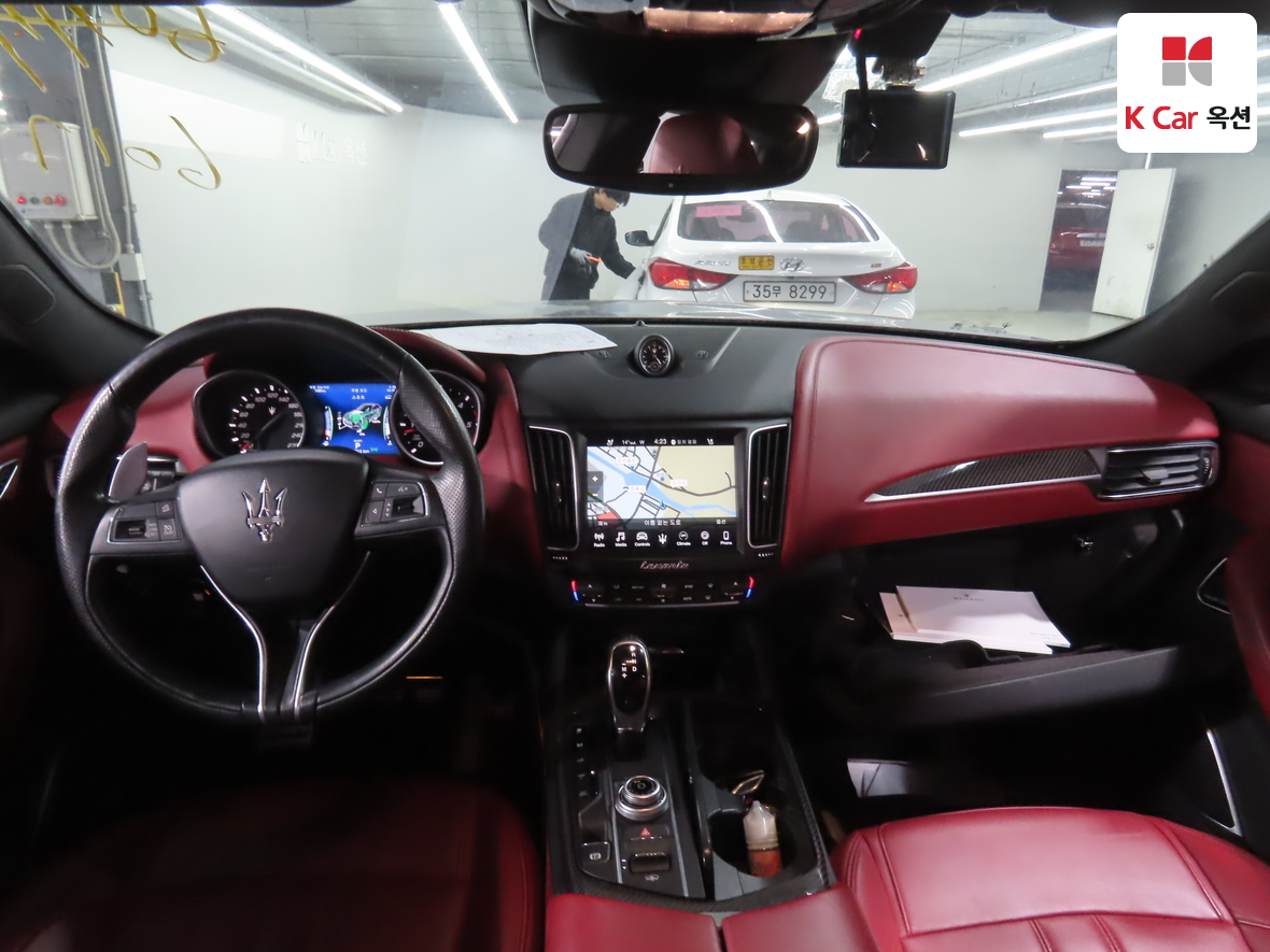 Maserati Maserati 2018 - Image 3