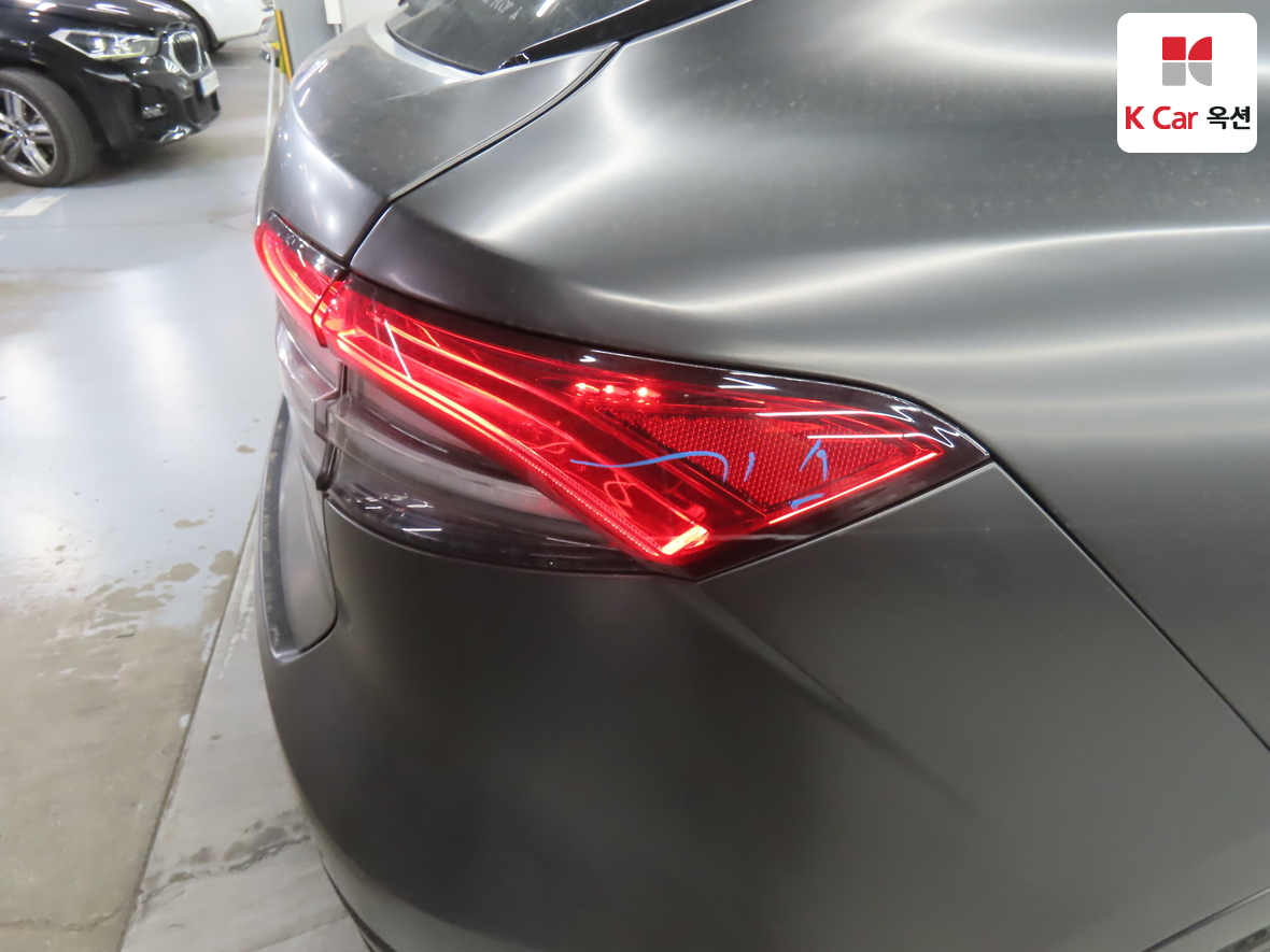 Maserati Maserati 2018 - Image 40