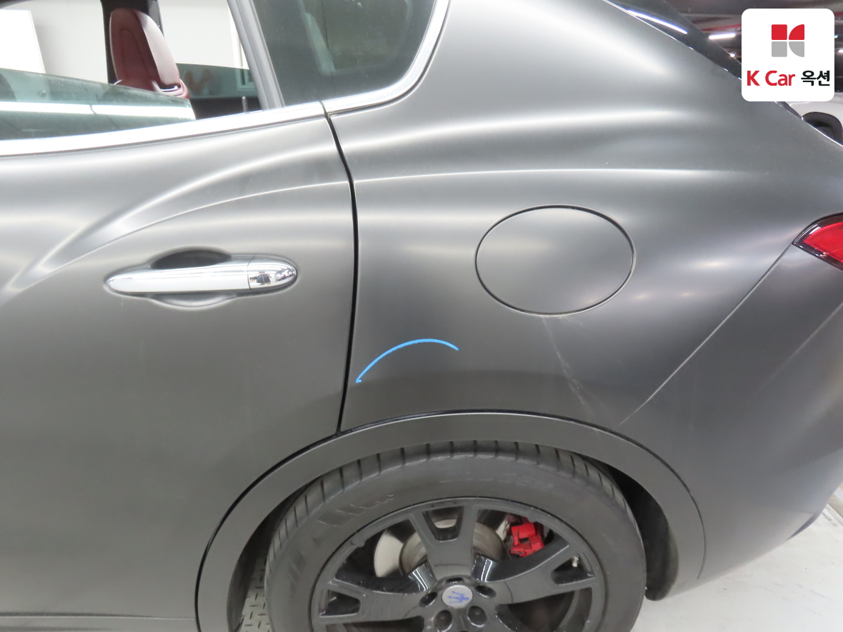 Maserati Maserati 2018 - Image 39