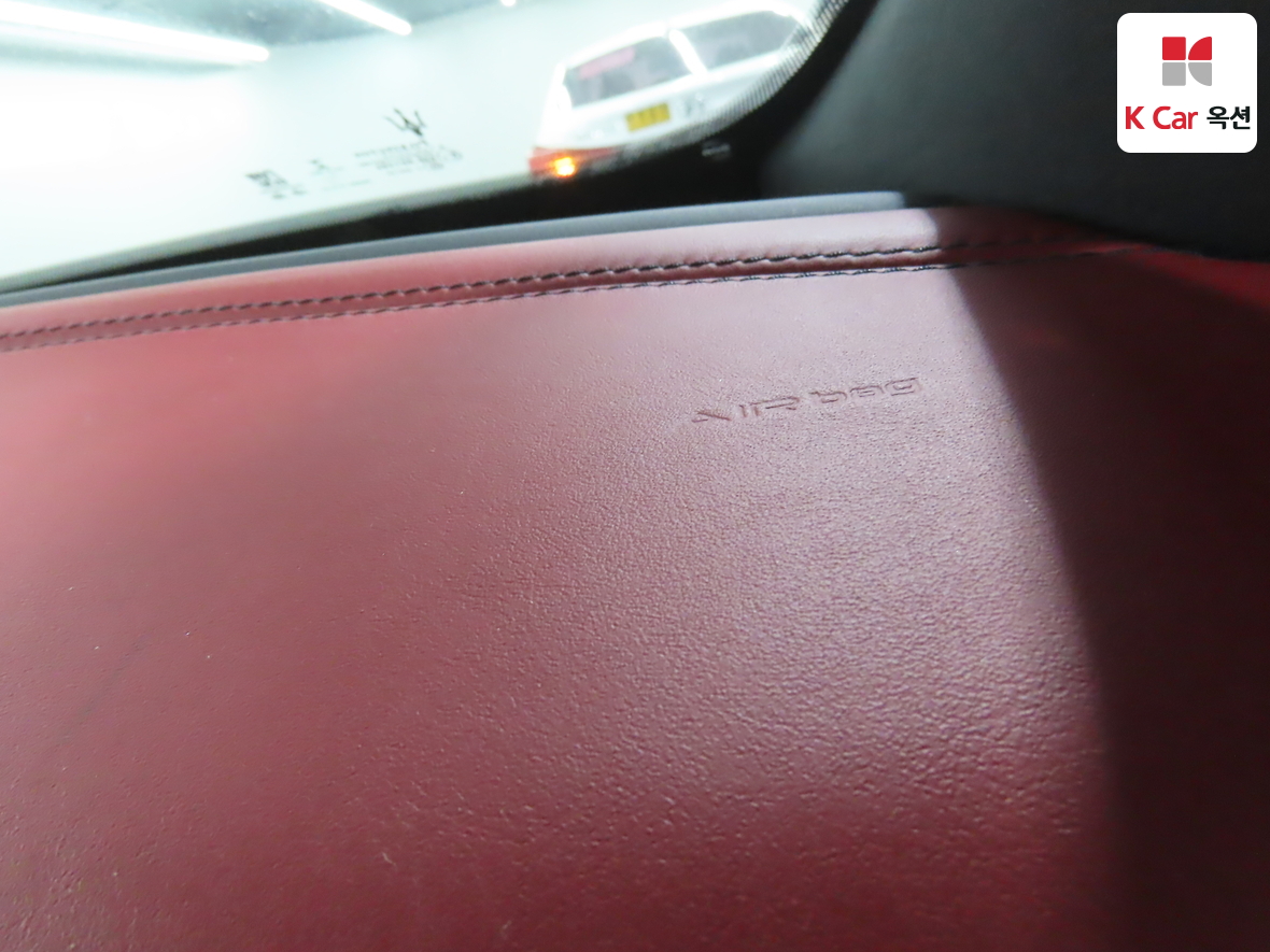 Maserati Maserati 2018 - Image 32