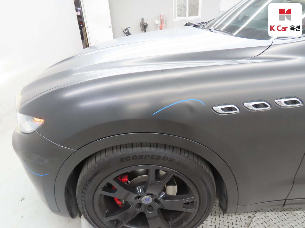 Maserati Maserati 2018 - Image 38