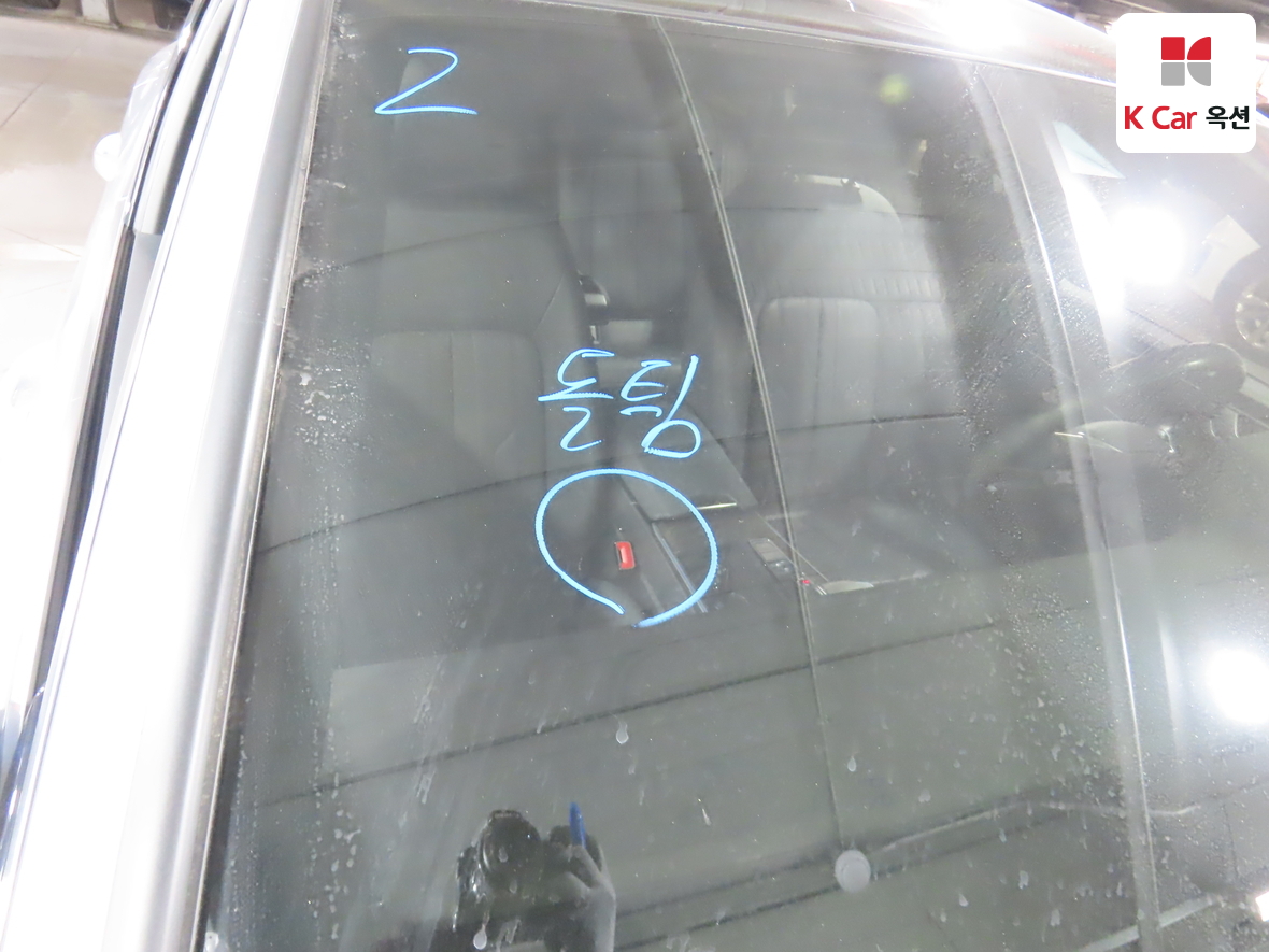 Audi A6 2021 - Image 38