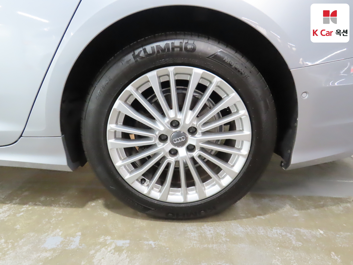 Audi A6 2021 - Image 45