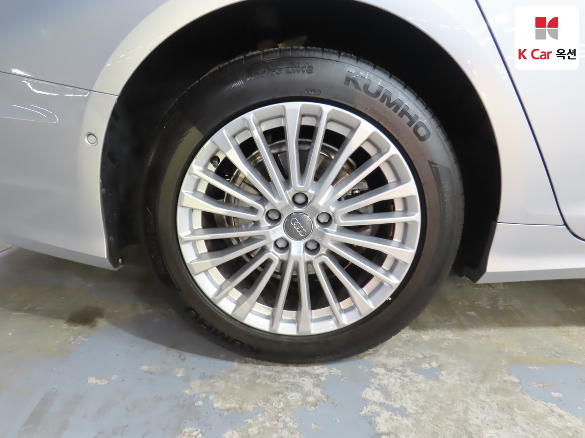 Audi A6 2021 - Image 46