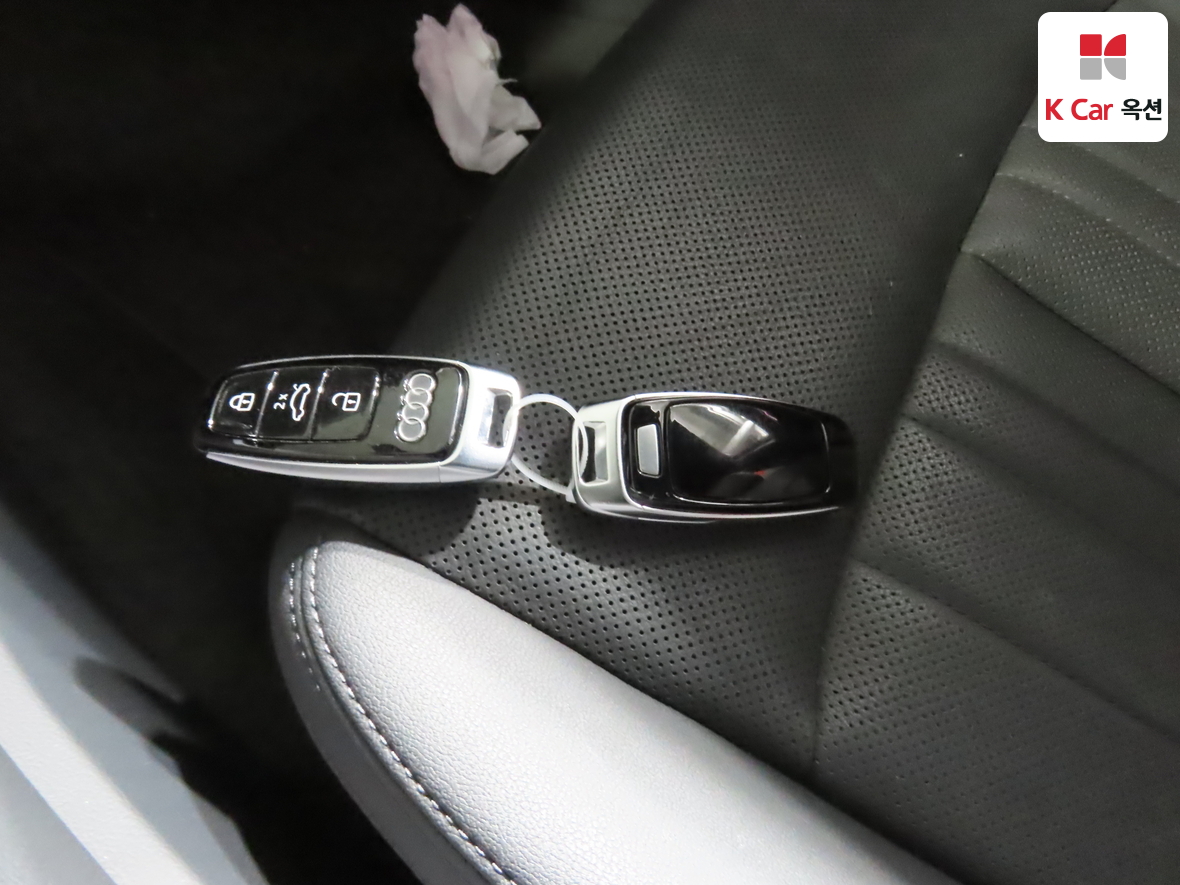 Audi A6 2021 - Image 17