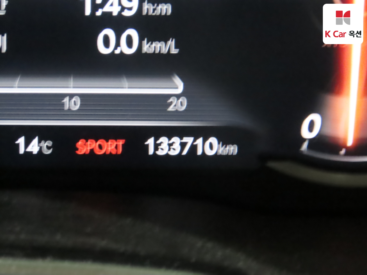 Genesis G80 2022 - Image 4