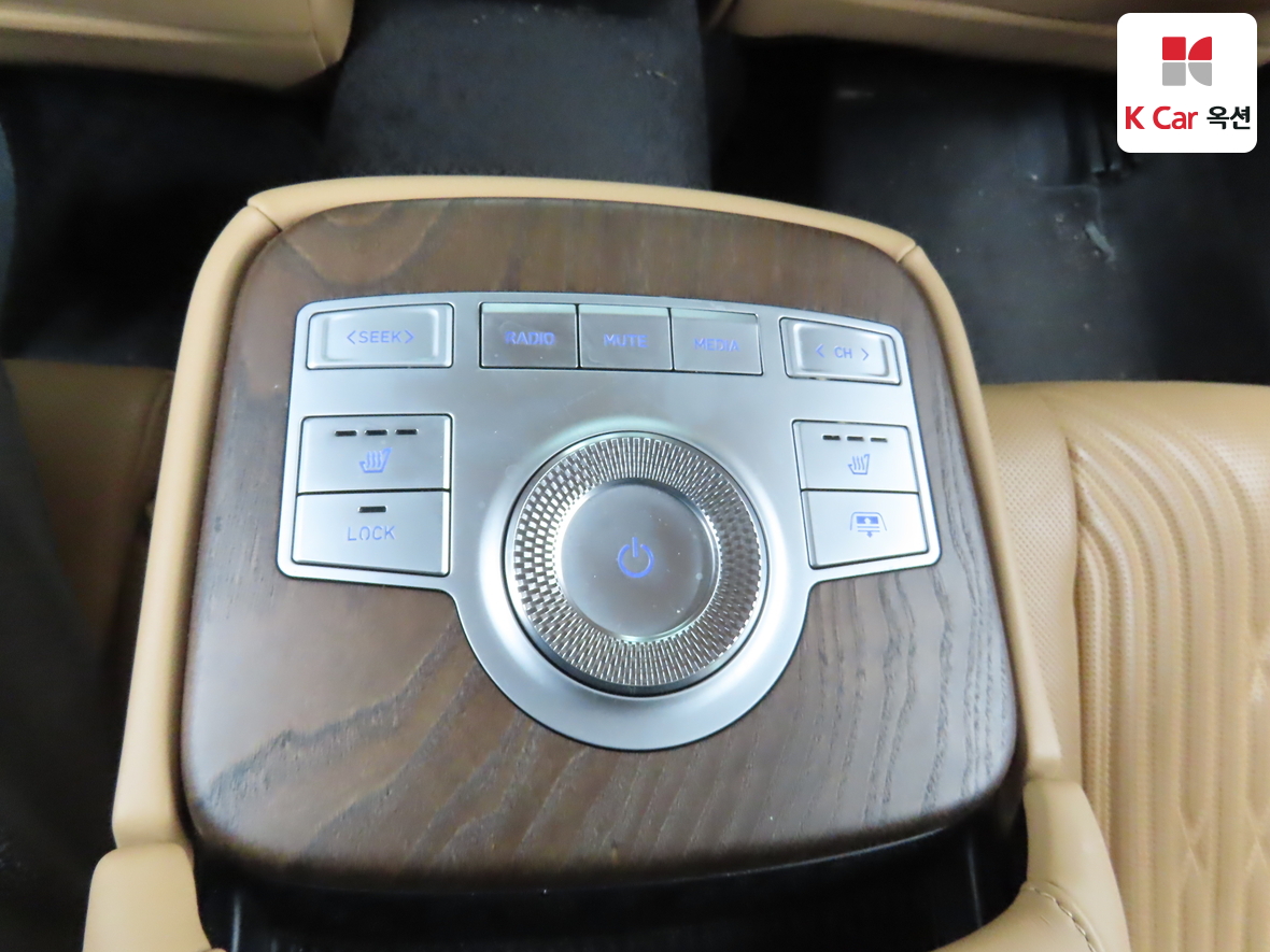 Genesis G80 2022 - Image 24