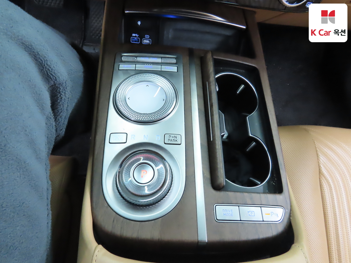 Genesis G80 2022 - Image 16