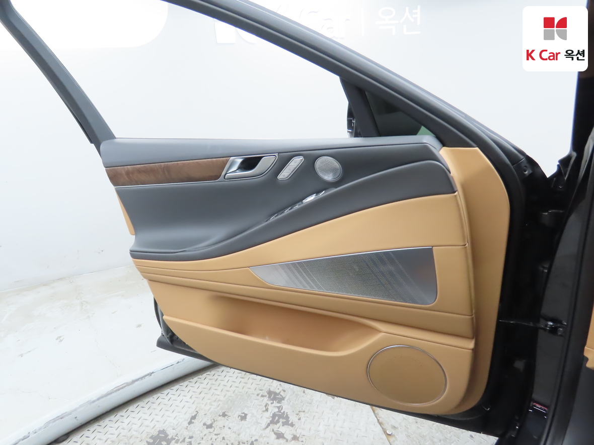 Genesis G80 2022 - Image 8