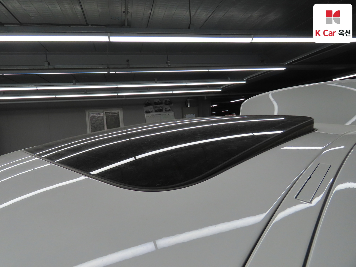 BMW 5 Series 2018 - Image 22