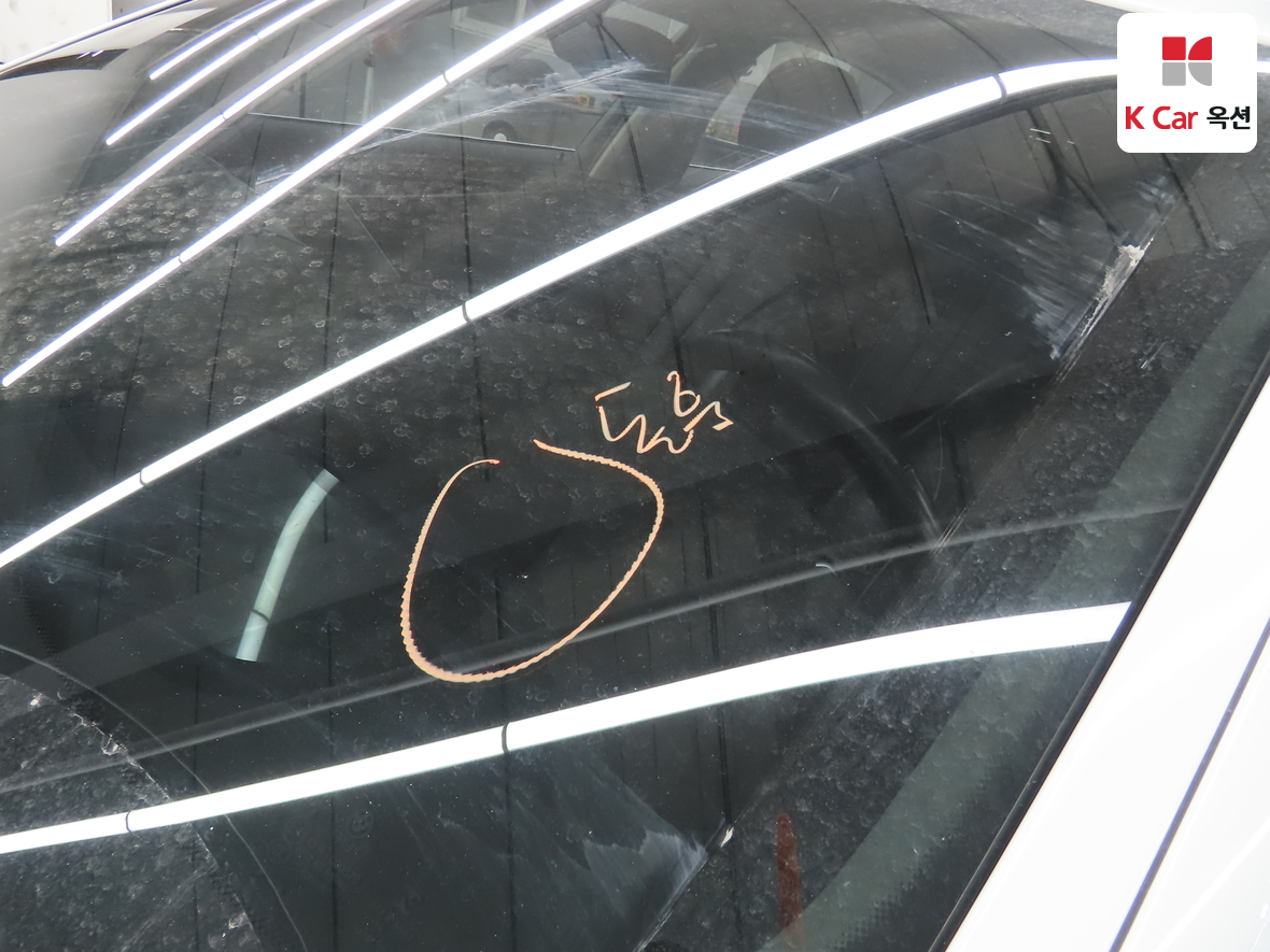 BMW 5 Series 2018 - Image 37