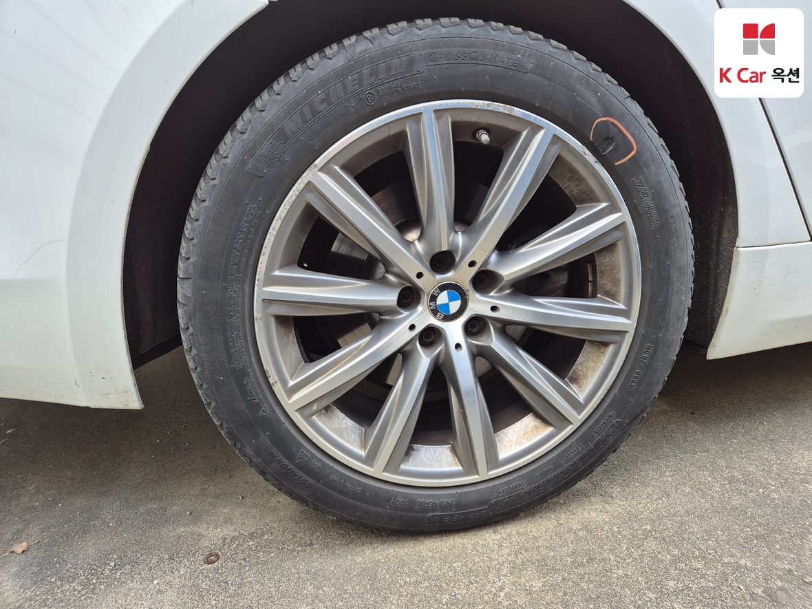 BMW 5 Series 2018 - Image 47