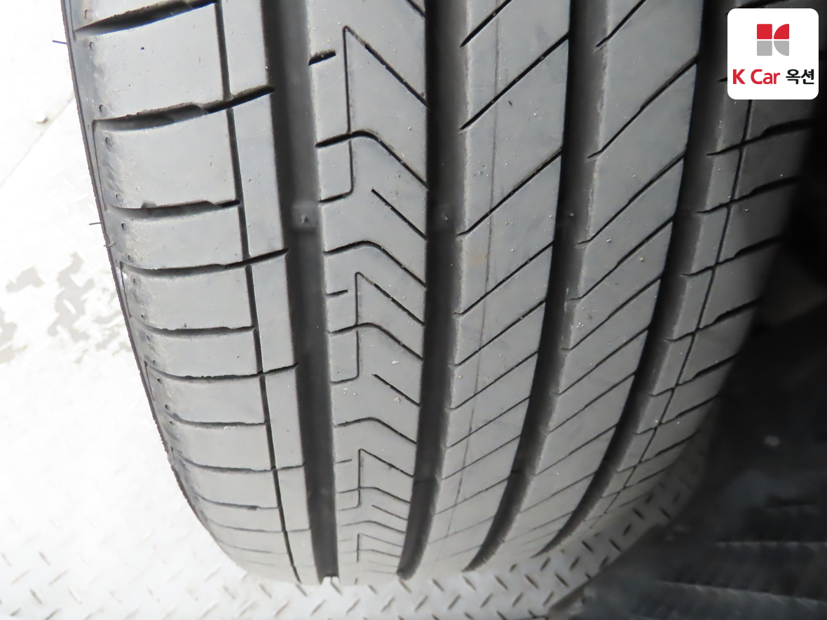 BMW 5 Series 2018 - Image 35