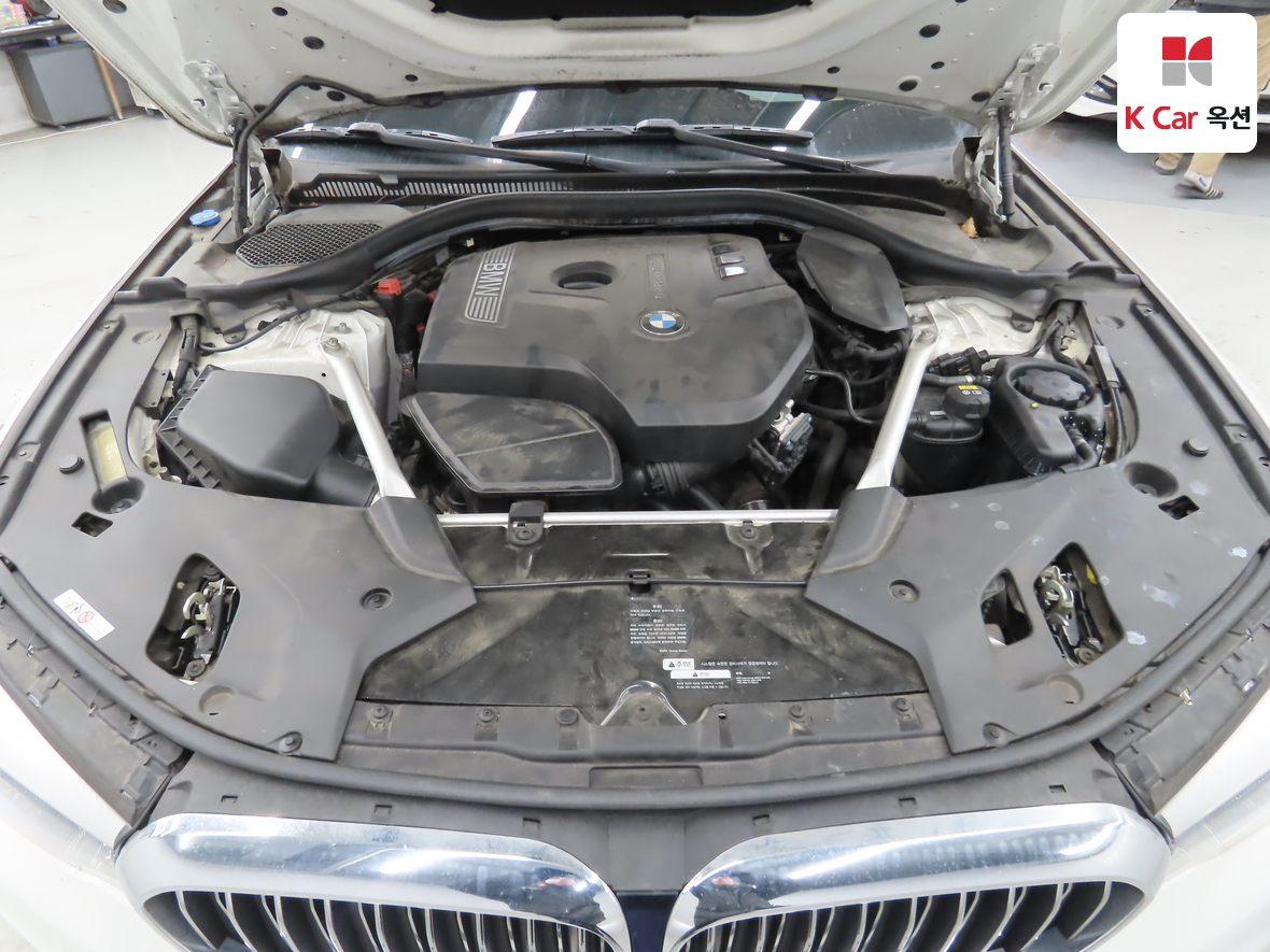 BMW 5 Series 2018 - Image 36