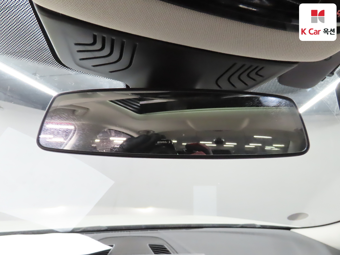 BMW 5 Series 2018 - Image 13