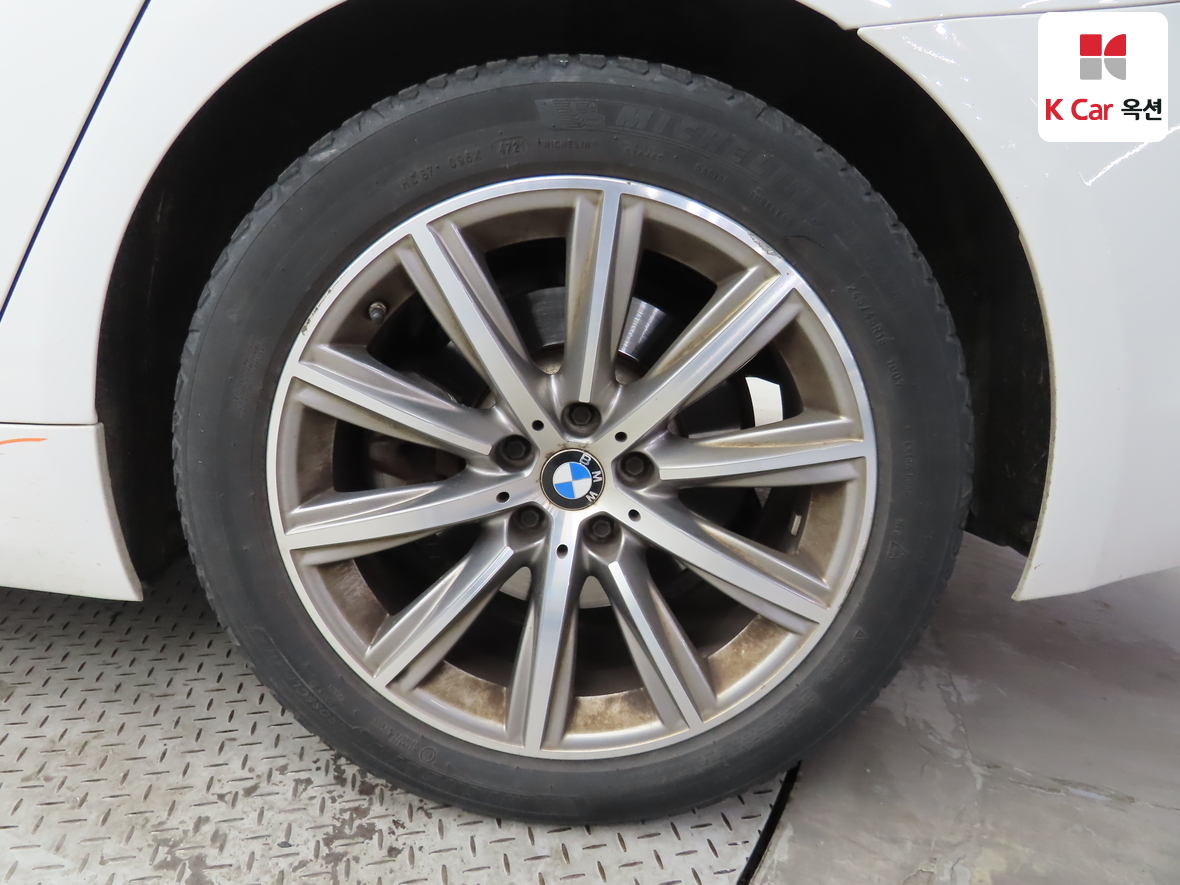 BMW 5 Series 2018 - Image 46