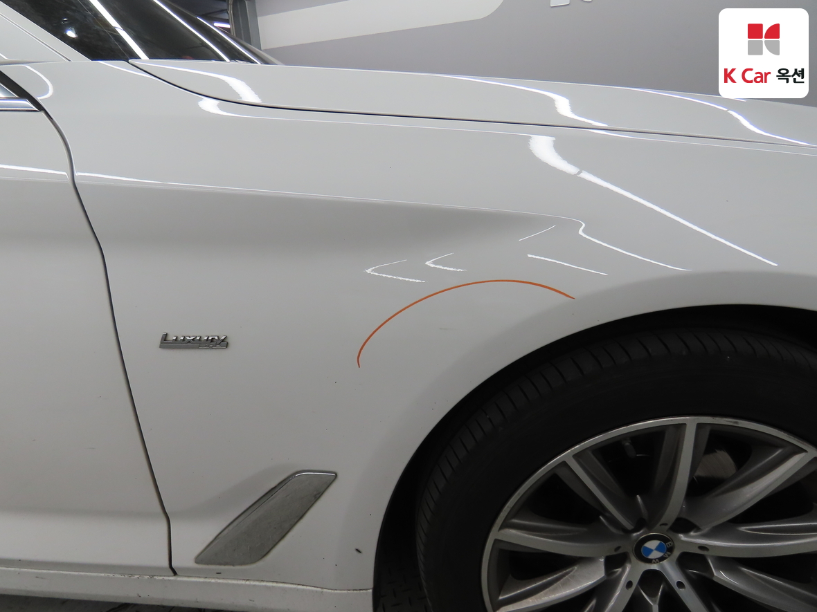 BMW 5 Series 2018 - Image 42