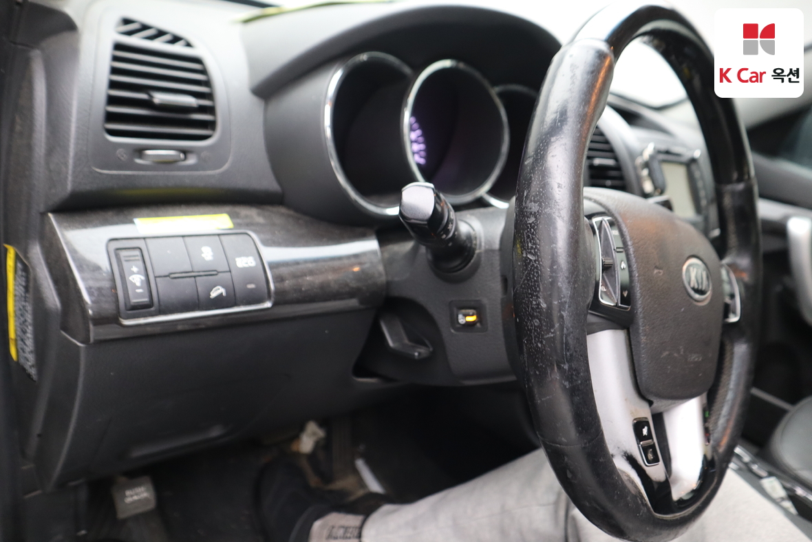 كيا سورينتو 2012 - صورة 9