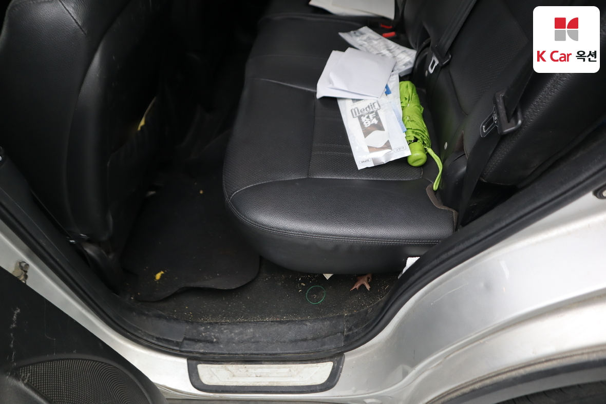 كيا سورينتو 2012 - صورة 24