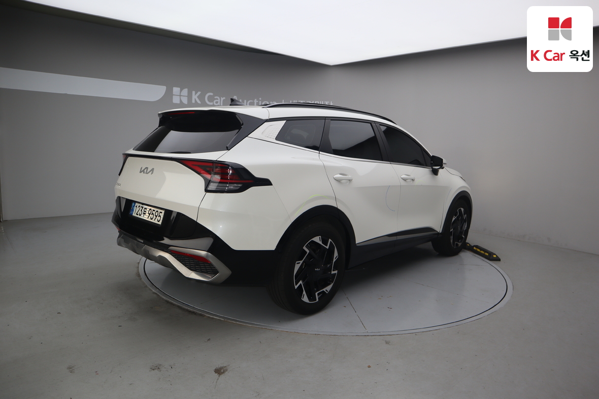 Kia Sportage 2022 - Image 2