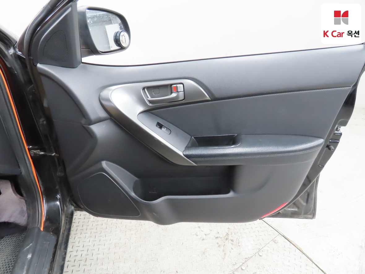 Kia Forte 2011 - Image 30