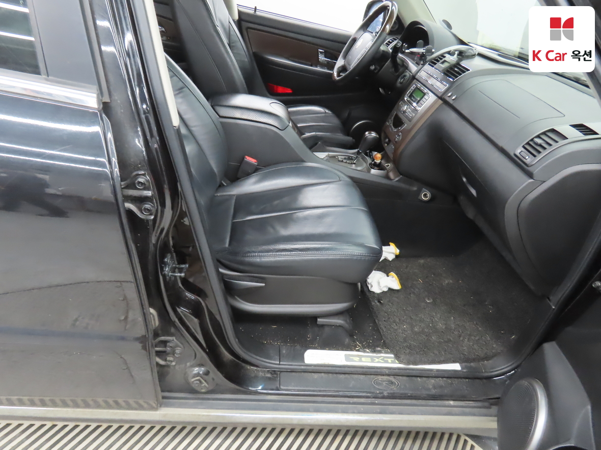 KG Mobility Rexton 2013 - Image 32