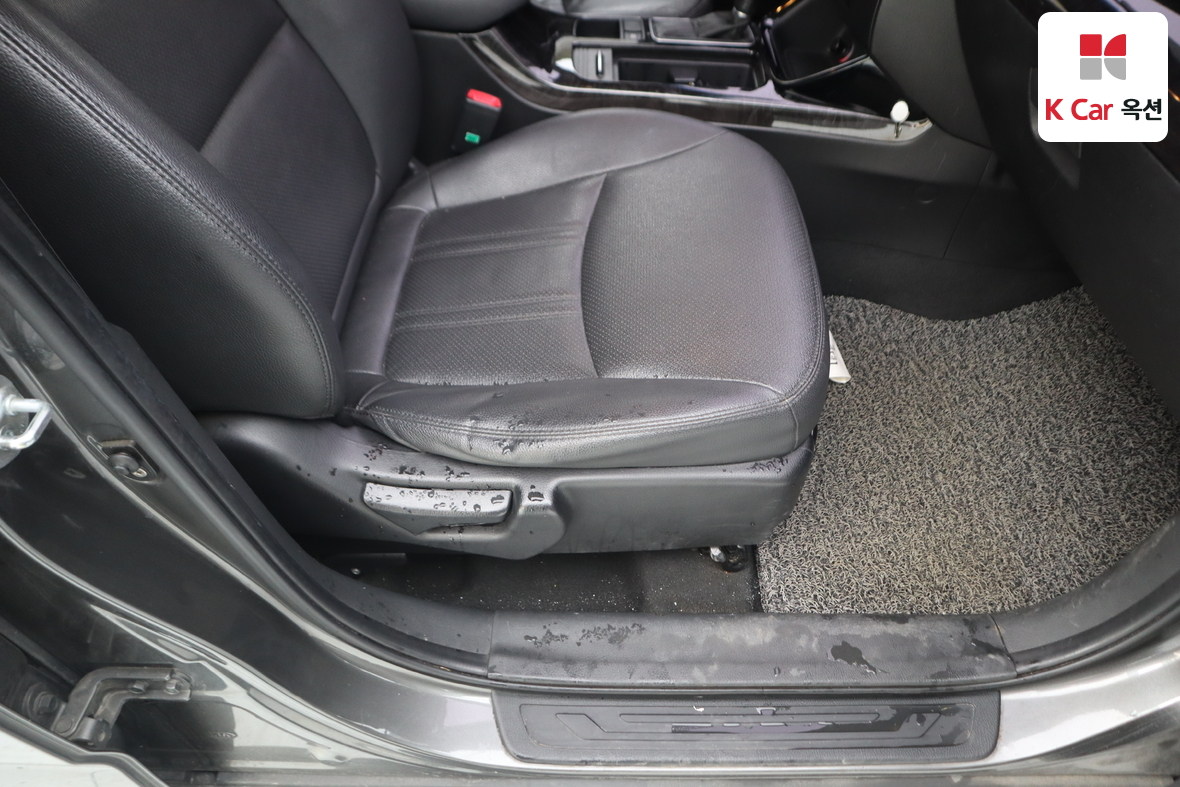 Kia Sorento 2013 - Image 30