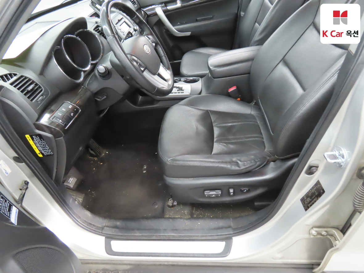 Kia Sorento 2011 - Image 18