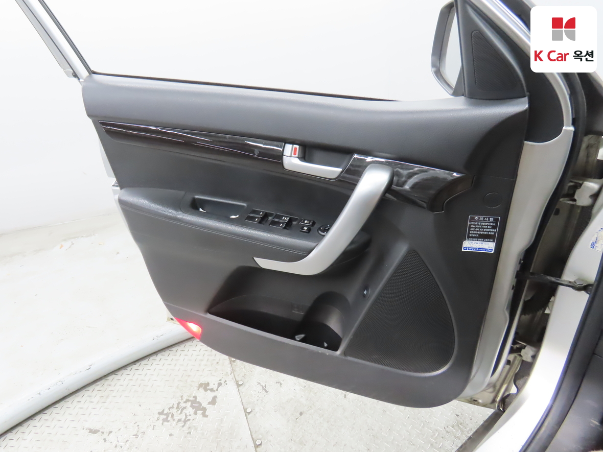 Kia Sorento 2011 - Image 8