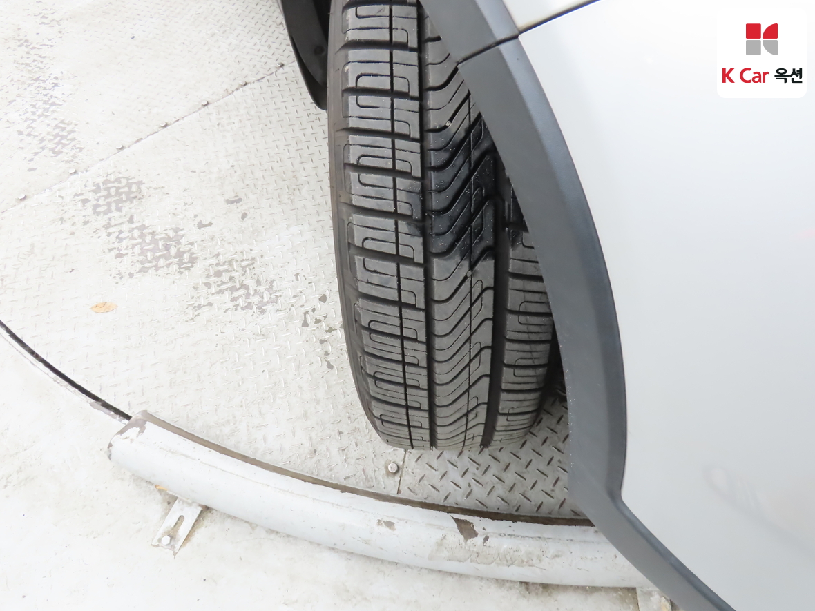 Kia Sorento 2011 - Image 32