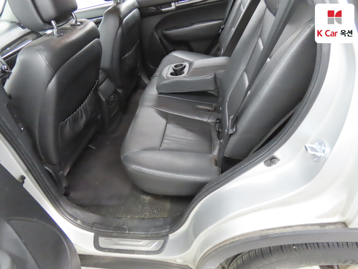 Kia Sorento 2011 - Image 23