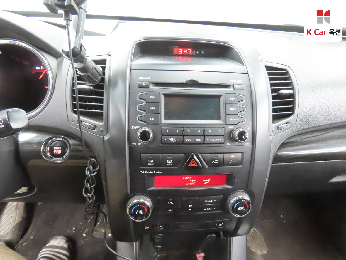 Kia Sorento 2011 - Image 6