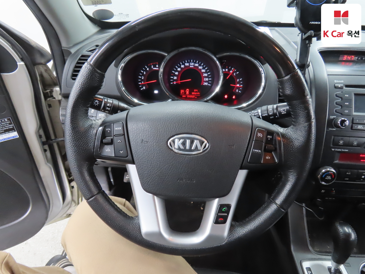 Kia Sorento 2011 - Image 10