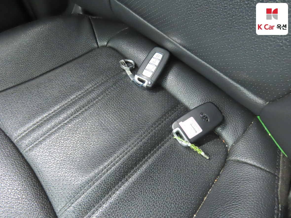 Kia Sorento 2011 - Image 17