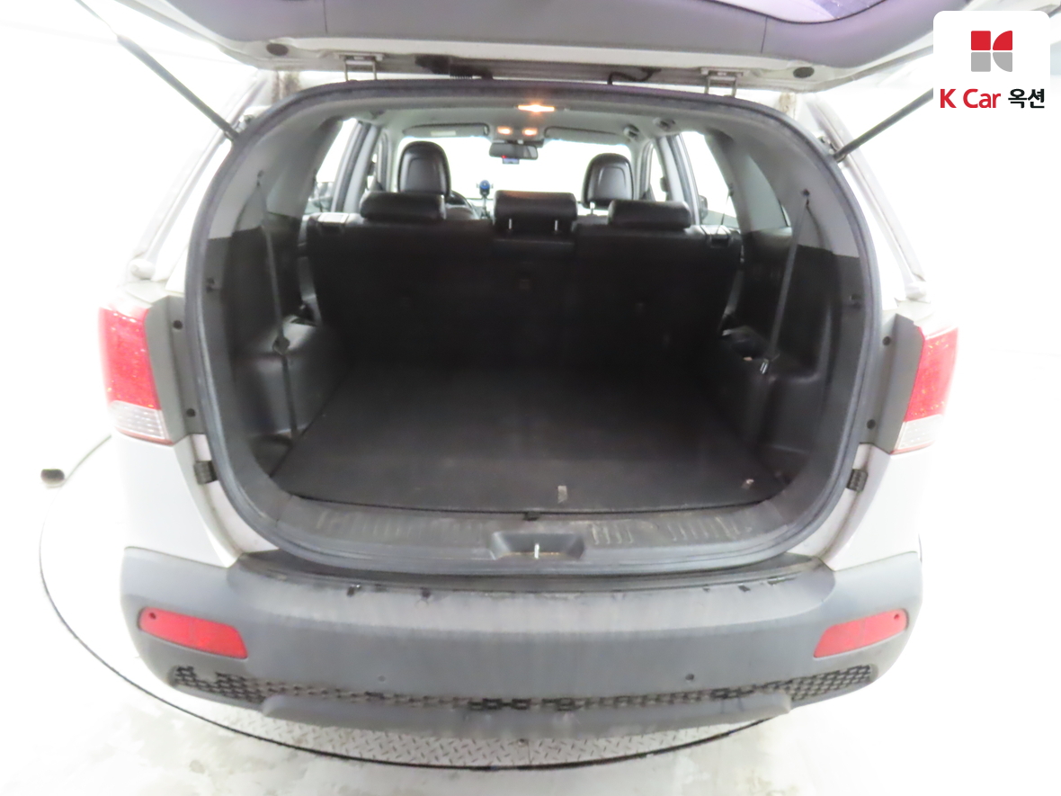 Kia Sorento 2011 - Image 25