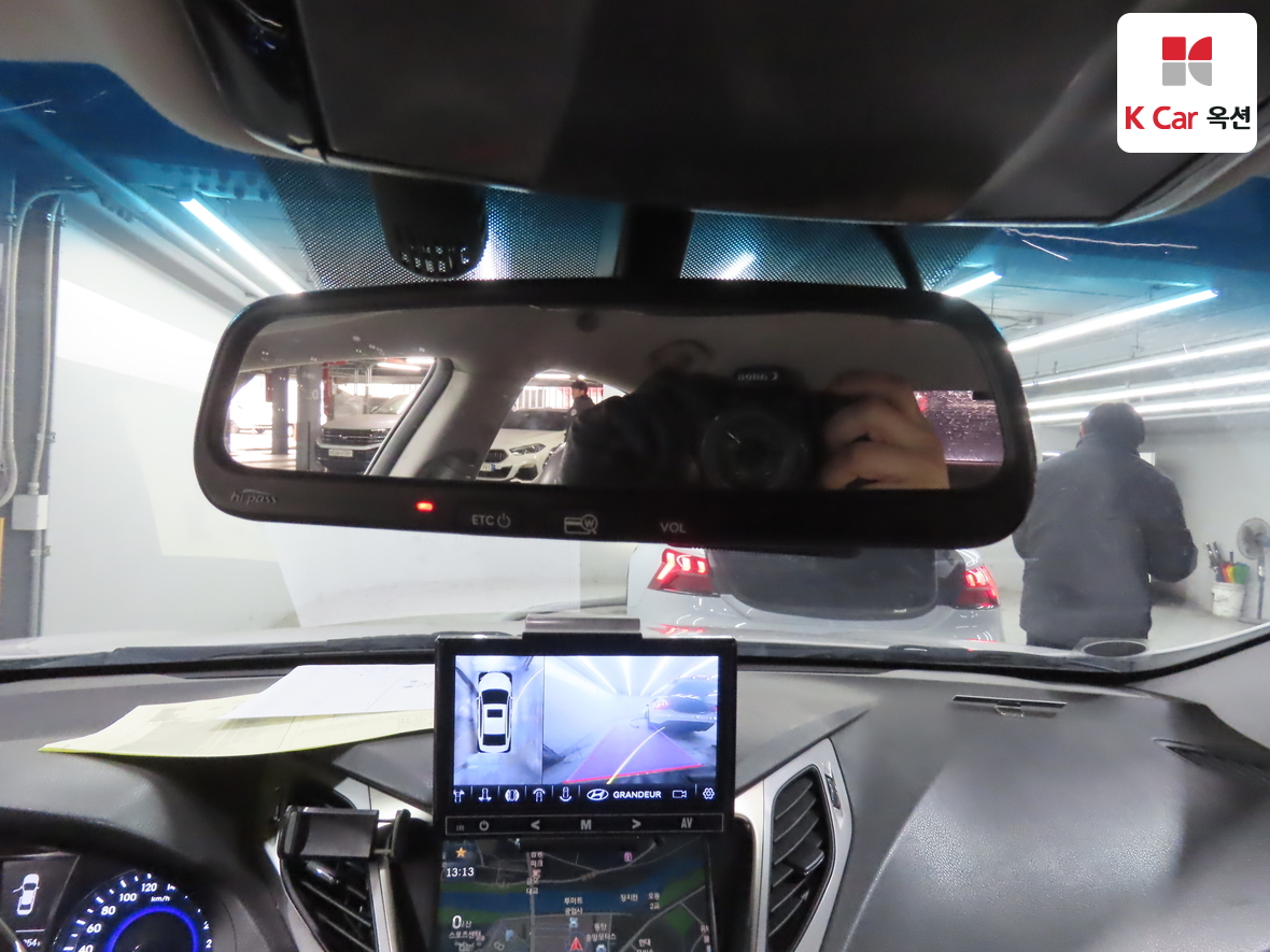 Hyundai AZERA 2014 - Image 13