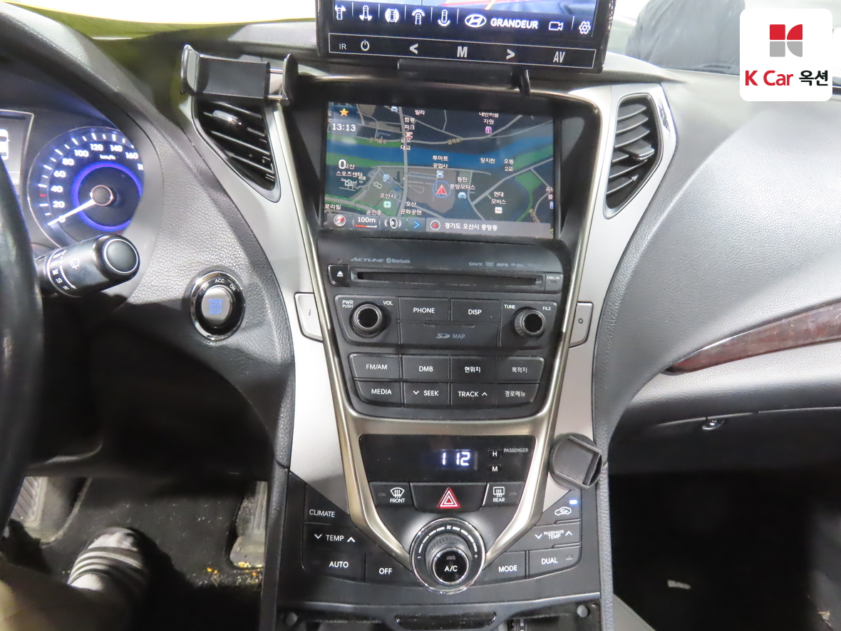 Hyundai AZERA 2014 - Image 6