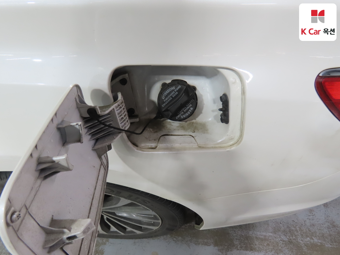 Hyundai AZERA 2014 - Image 24