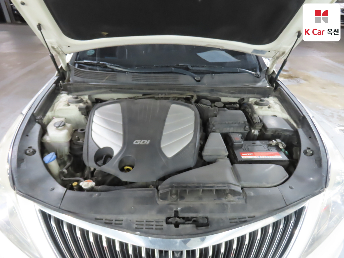 Hyundai AZERA 2014 - Image 32